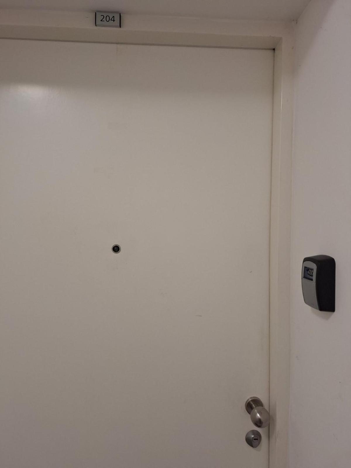 Apartman Lory, Zagreb, Downtown, With Own Parking In The Garage 外观 照片