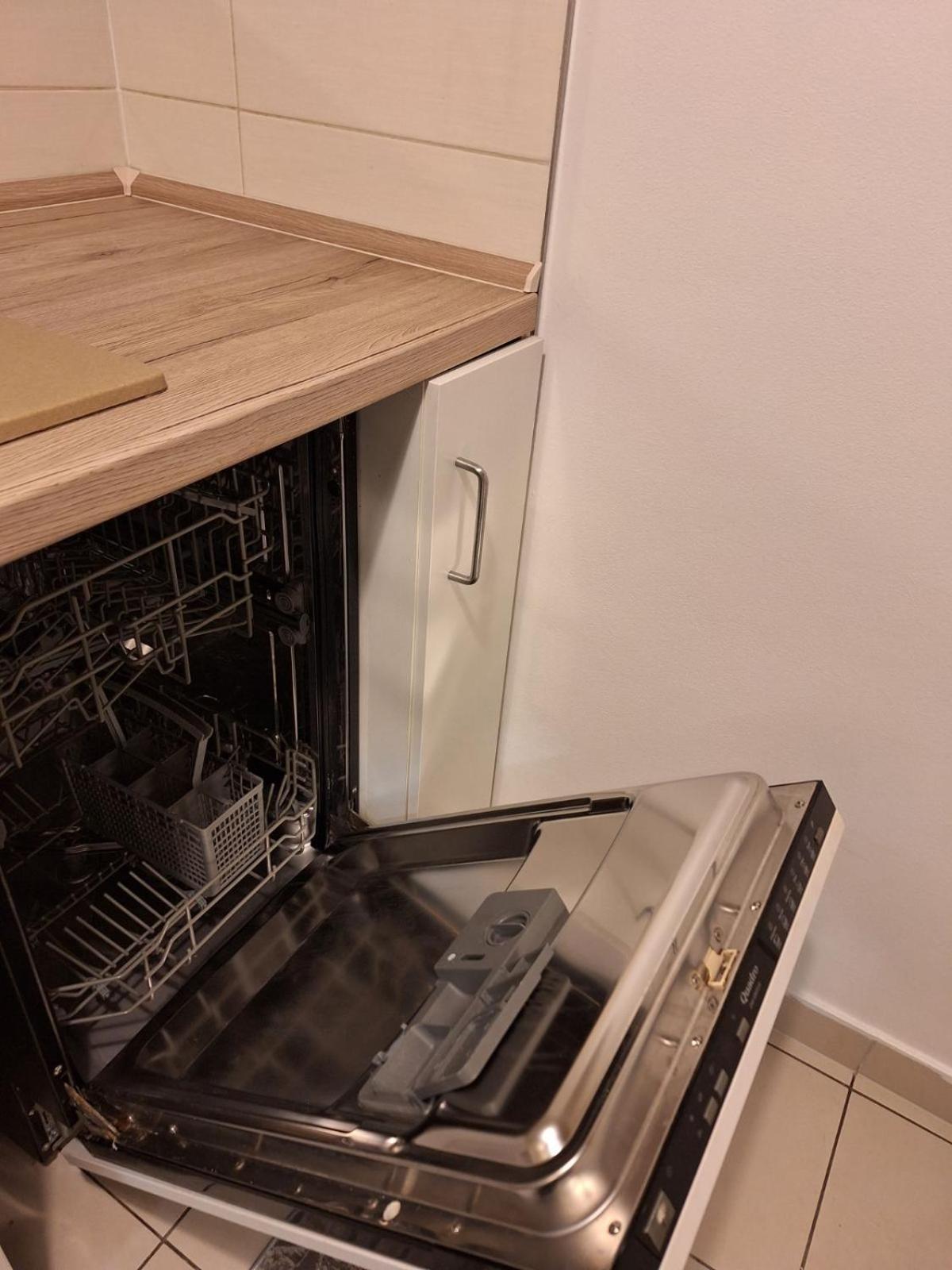 Apartman Lory, Zagreb, Downtown, With Own Parking In The Garage 外观 照片
